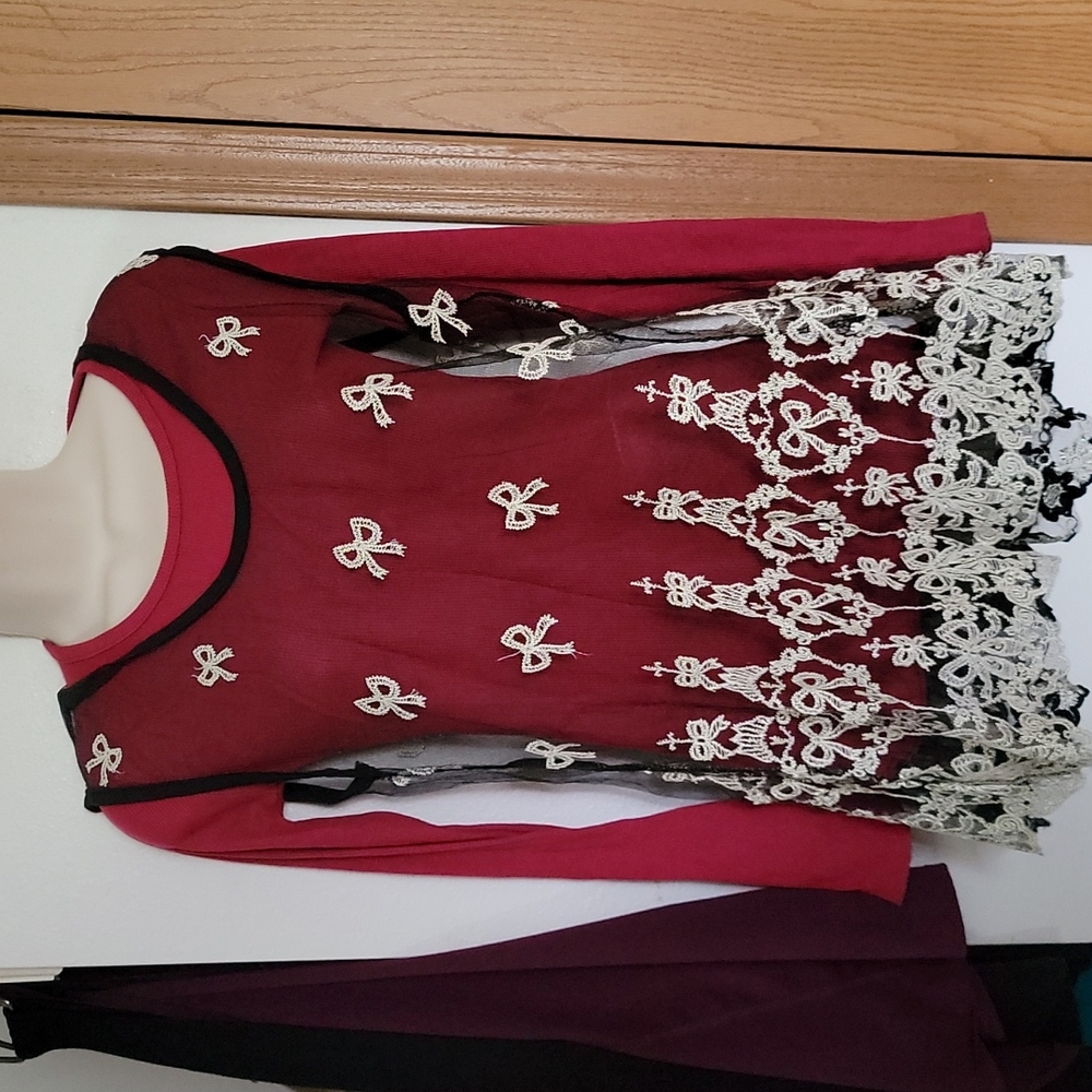 Double-Layered Long Sleeve Top